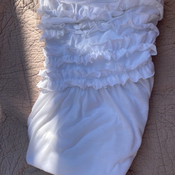 Simple and timeless white cover up.. sorry for the glare - Picture 3 of 3